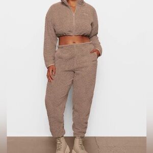 Skims Teddy jogger pants